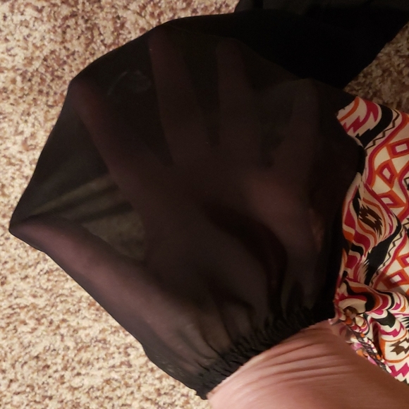 Large Super Cute Boutique Top - Picture 2 of 2